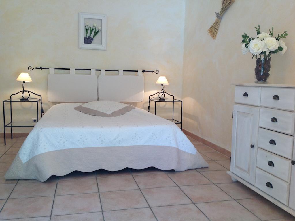 Le Clos Des Cigales Roussillon en Isere Δωμάτιο φωτογραφία