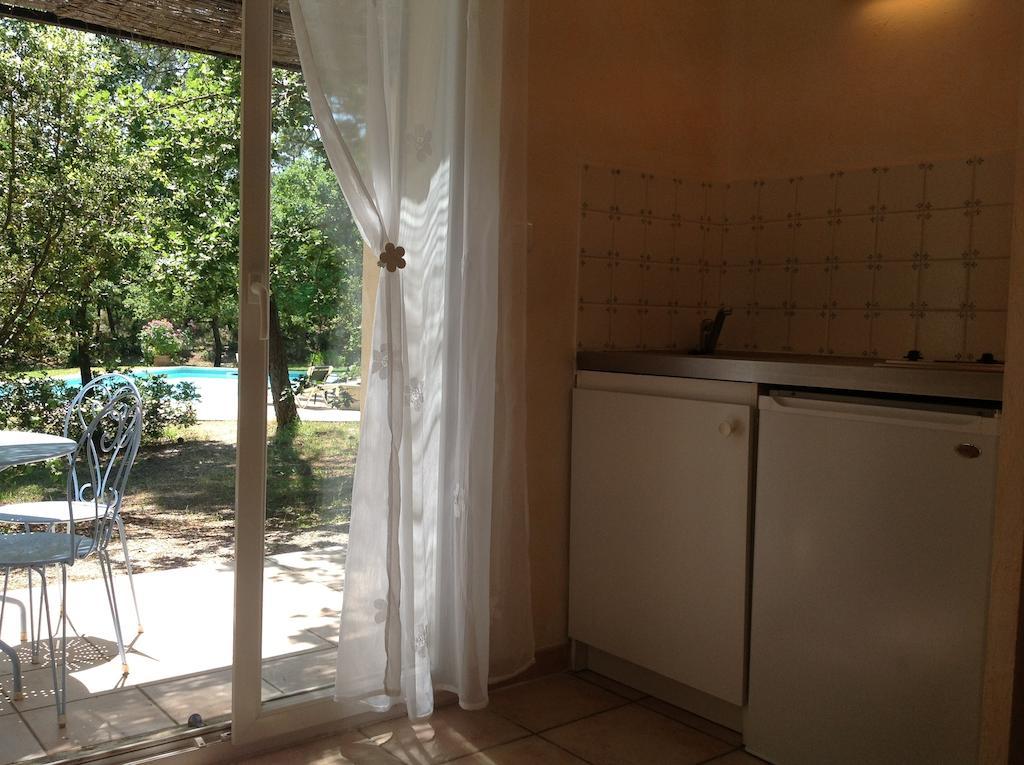 Le Clos Des Cigales Roussillon en Isere Δωμάτιο φωτογραφία