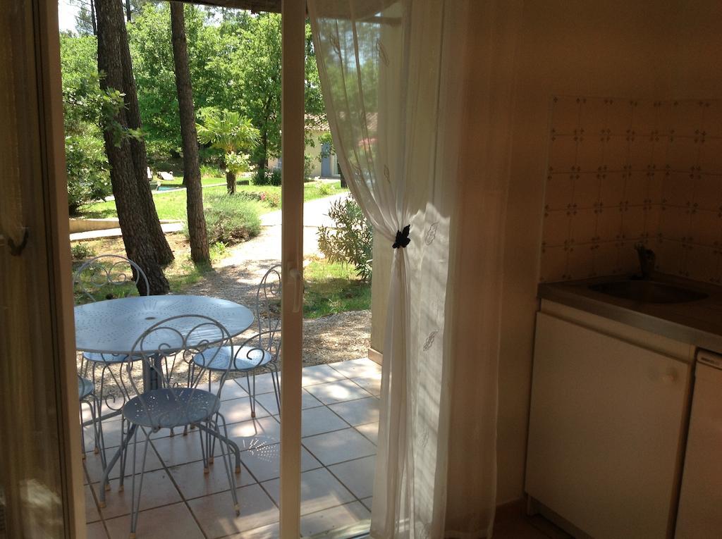 Le Clos Des Cigales Roussillon en Isere Δωμάτιο φωτογραφία